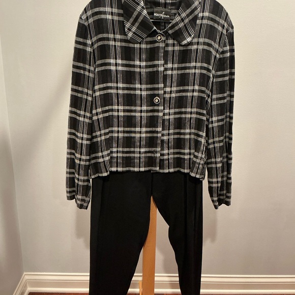 Black Plaid Women's Pant suit Set - Picture 1 of 4